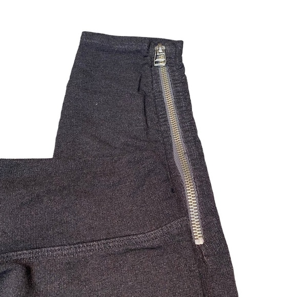 Sundry Ankle Zipper Leggings in Charcoal Gray - Picture 4 of 8